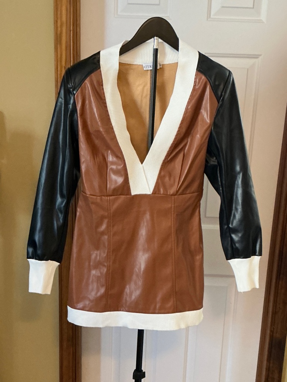V-Neck Colorblock Faux Leather Tunic Jacket - Brown & Black